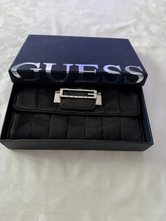 Portefeuille GUESS (Copie) – Image 1